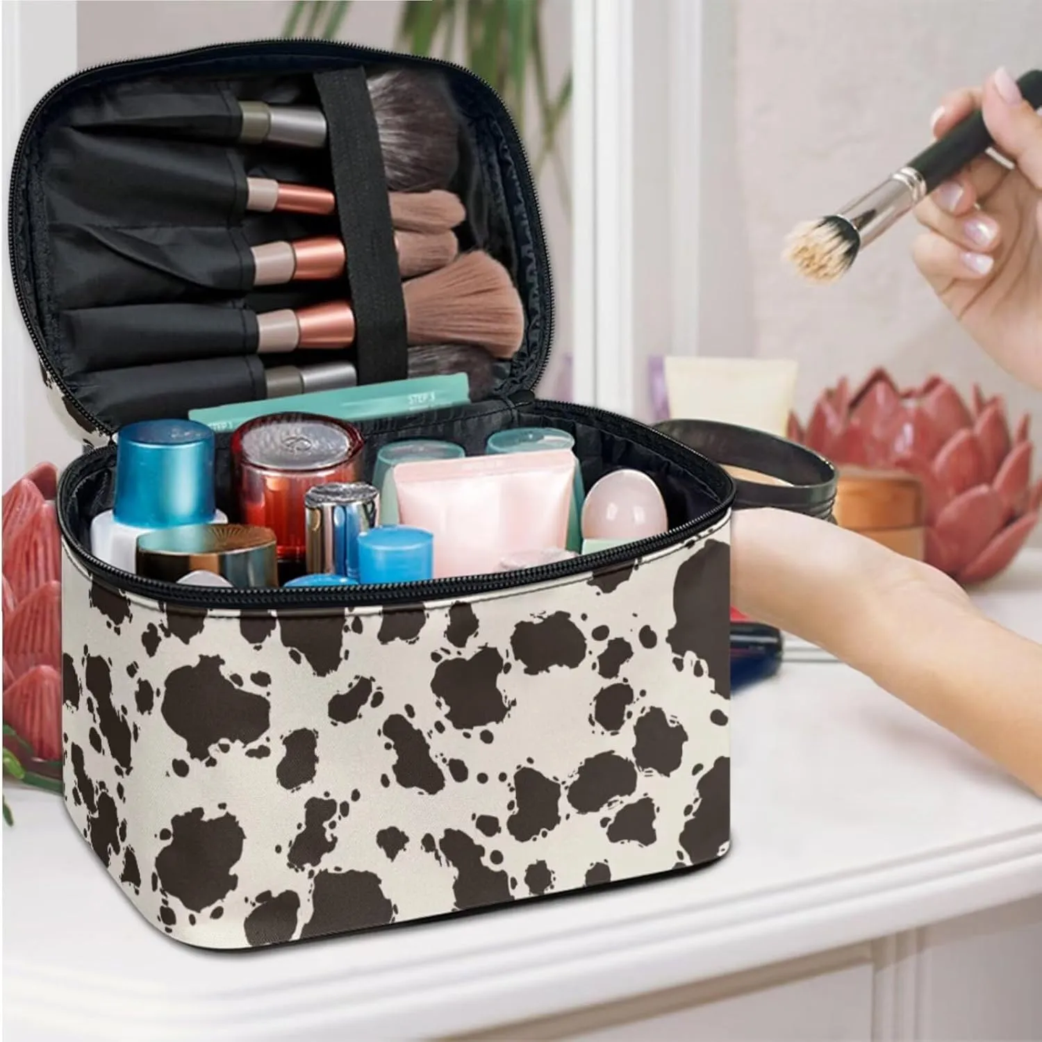Brown Cow Spots Large Makeup Bags Pouches for Toiletry Travel Organizer, Cow Print Cosmetic Bags for Travel Essentials