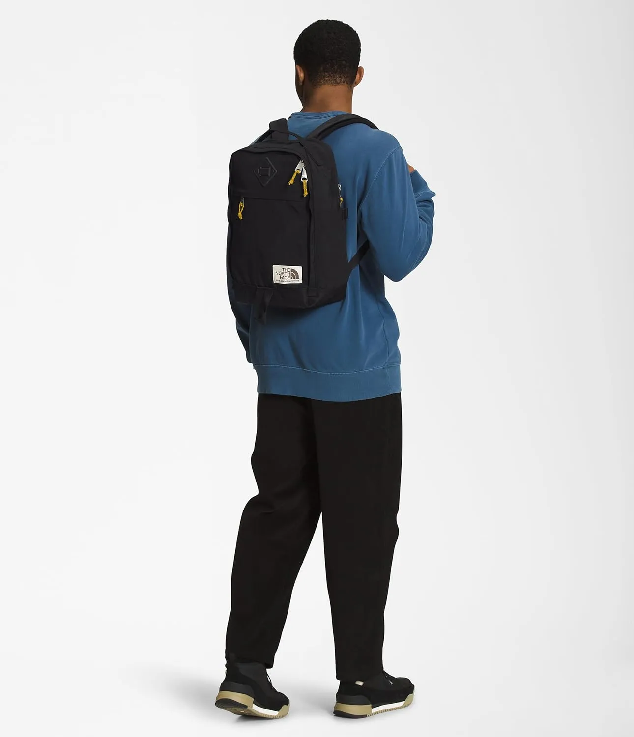 THE NORTH FACE Berkeley Daypack - PFAS Free, TNF Black/Mineral Gold-NPF, One Size